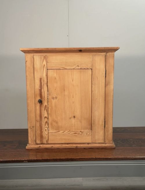small antique pine cabinet - CATEGORY: ANTIQUE CUPBOARDS - DATED EDWARDIAN