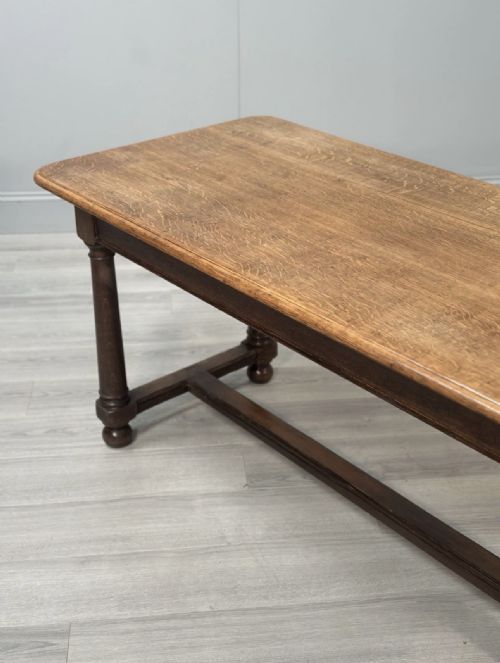 ANTIQUE OAK DINING TABLE C1910 - ADDITIONAL PHOTO 2