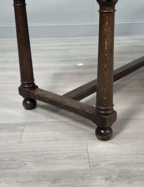 ANTIQUE OAK DINING TABLE C1910 - ADDITIONAL PHOTO 4