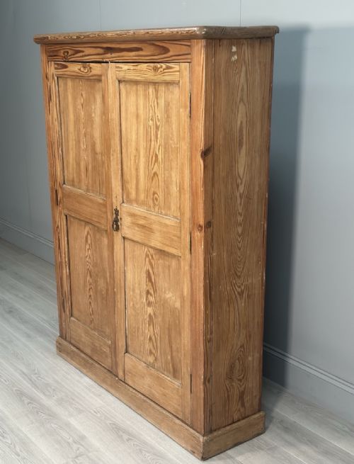 LARGE ANTIQUE PITCH PINE SCHOOL CUPBOARD - ADDITIONAL PHOTO 5