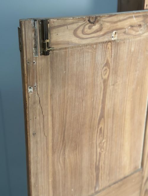LARGE ANTIQUE PITCH PINE SCHOOL CUPBOARD - ADDITIONAL PHOTO 7