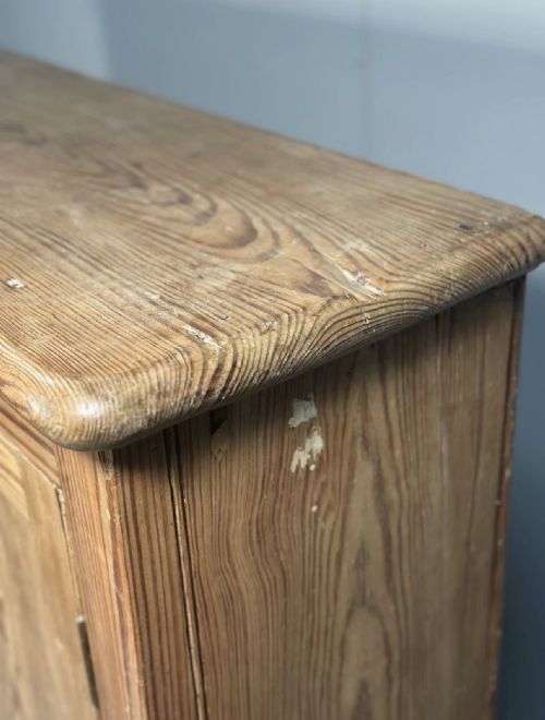 LARGE ANTIQUE PITCH PINE SCHOOL CUPBOARD - ADDITIONAL PHOTO 10