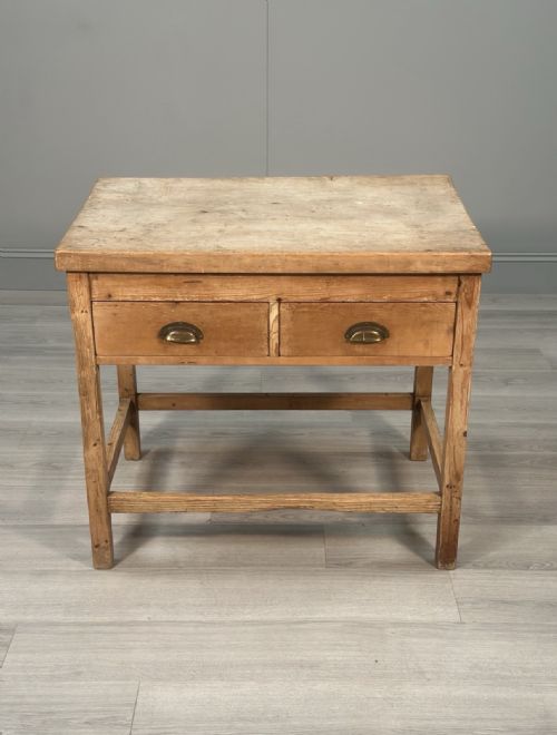 ANTIQUE BAKERS PREP TABLE