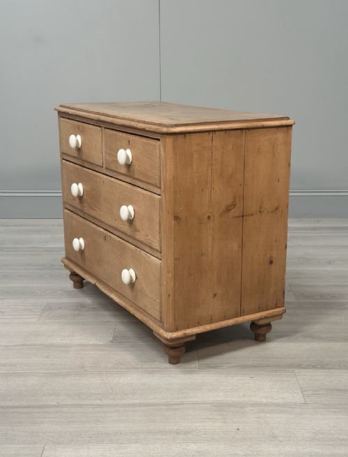 VICTORIAN PINE CHEST OF DRAWERS - ADDITIONAL PHOTO 8