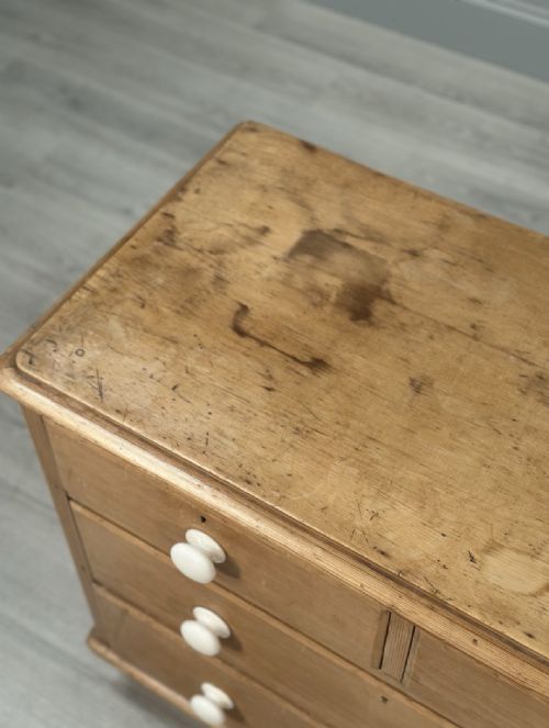 VICTORIAN PINE CHEST OF DRAWERS - ADDITIONAL PHOTO 13