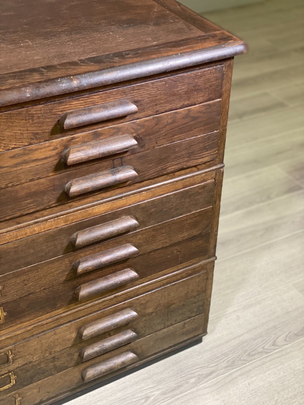 Early 20th Century Oak Plan chest View VII