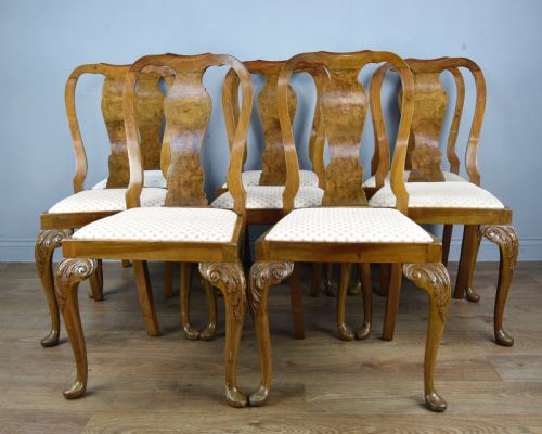 Set of Eight Walnut Queen Anne Style Ding Chairs