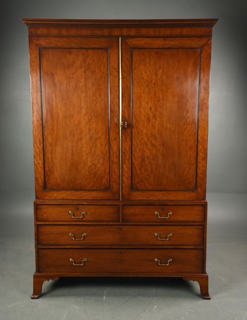 Georgian Mahogany Linen Press