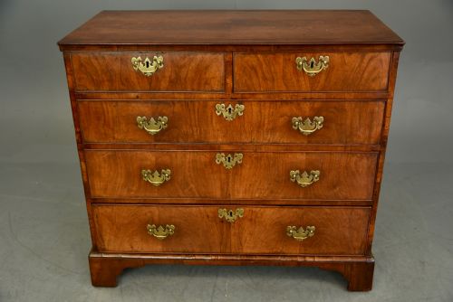 18th Century Walnut Chest of Drawers