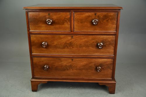 Victorian Mahogany Chest of Drawers