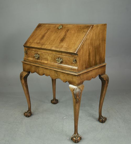 fig 1. Queen Anne style walnut bureau