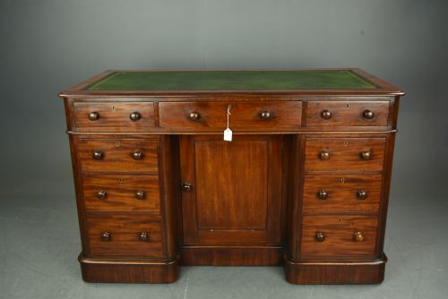 Victorian Knee Hole Pedestal Desk
