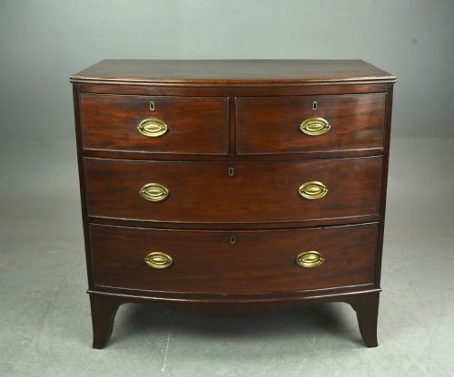 Small Georgian Mahogany Bow Front Chest of Drawers