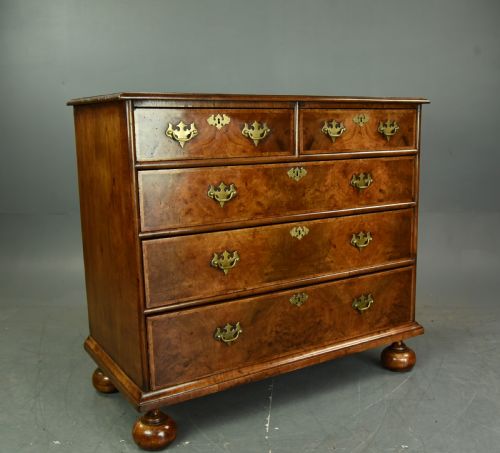 Antique Georgian Walnut Chest of Drawers