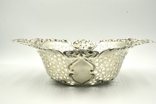 fig 1. Victorian Sterling silver Fruit basket by James Charles Jay Chester 1899