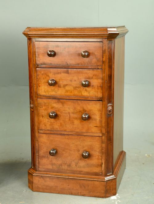 fig 2. Pair of Regency mahogany bedside chests of drawers