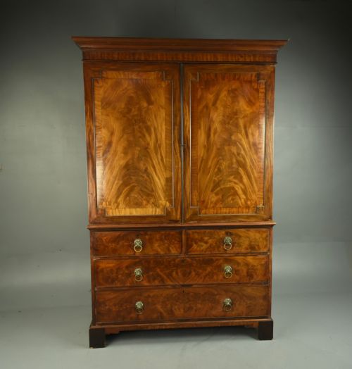 Georgian Mahogany Gentlemen's Wardrobe