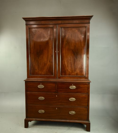 Georgian Mahogany Gentlemans Wardrobe