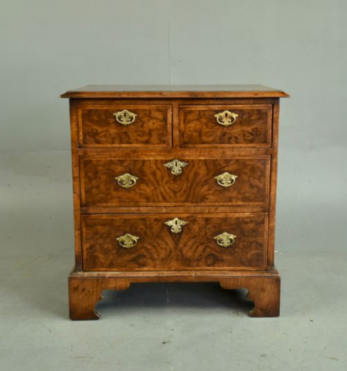 Small Georgian Walnut Chest of Drawers
