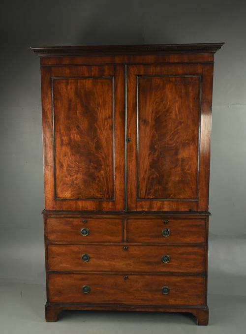 Georgian Gentlemans Wardrobes