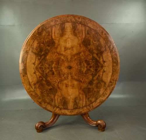 Victorian Walnut Dining Table