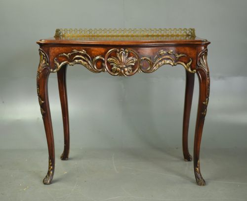 19TH CENTURY WALNUT SIDE TABLE - ADDITIONAL PHOTO 1