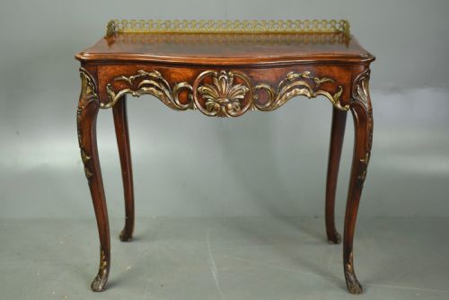 19TH CENTURY WALNUT SIDE TABLE - ADDITIONAL PHOTO 3