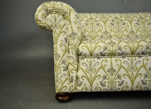 fig 2. Victorian two seat Chesterfield