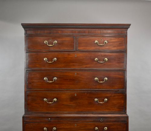 LARGE GEORGIAN MAHOGANY TALL BOY CHEST ON CHEST - ADDITIONAL PHOTO 1