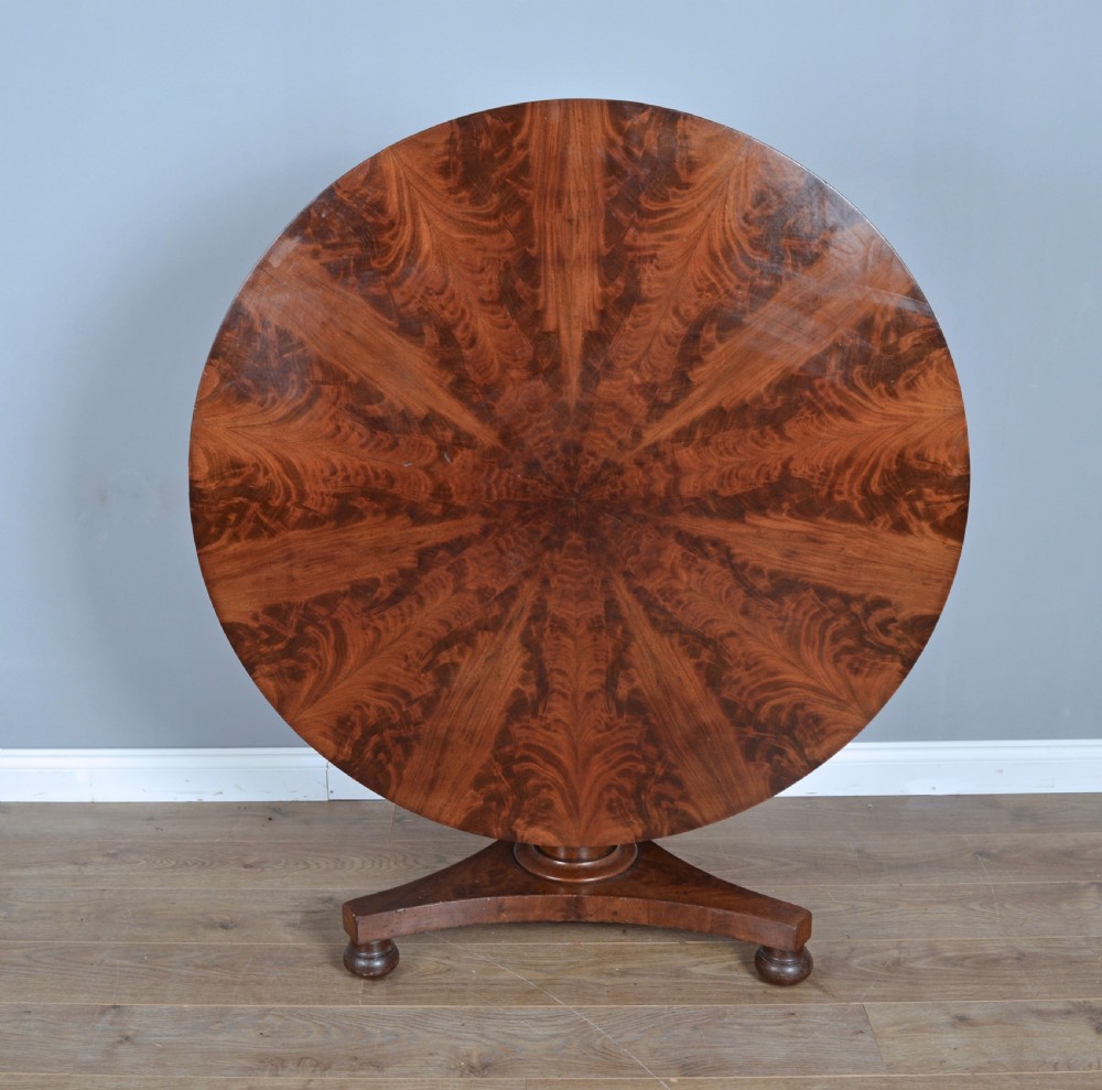 Regency circular  mahogany centre table or dining table 