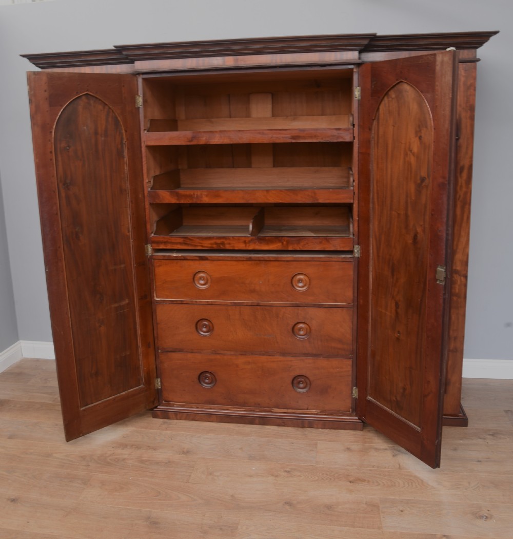 Antique Victorian mahogany 4 door breakfront wardrobe  View IV