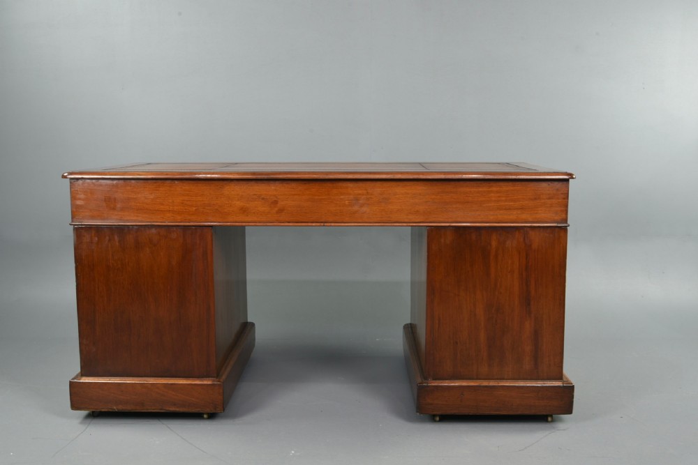 Large victorian mahogany pedestal desk  View VI