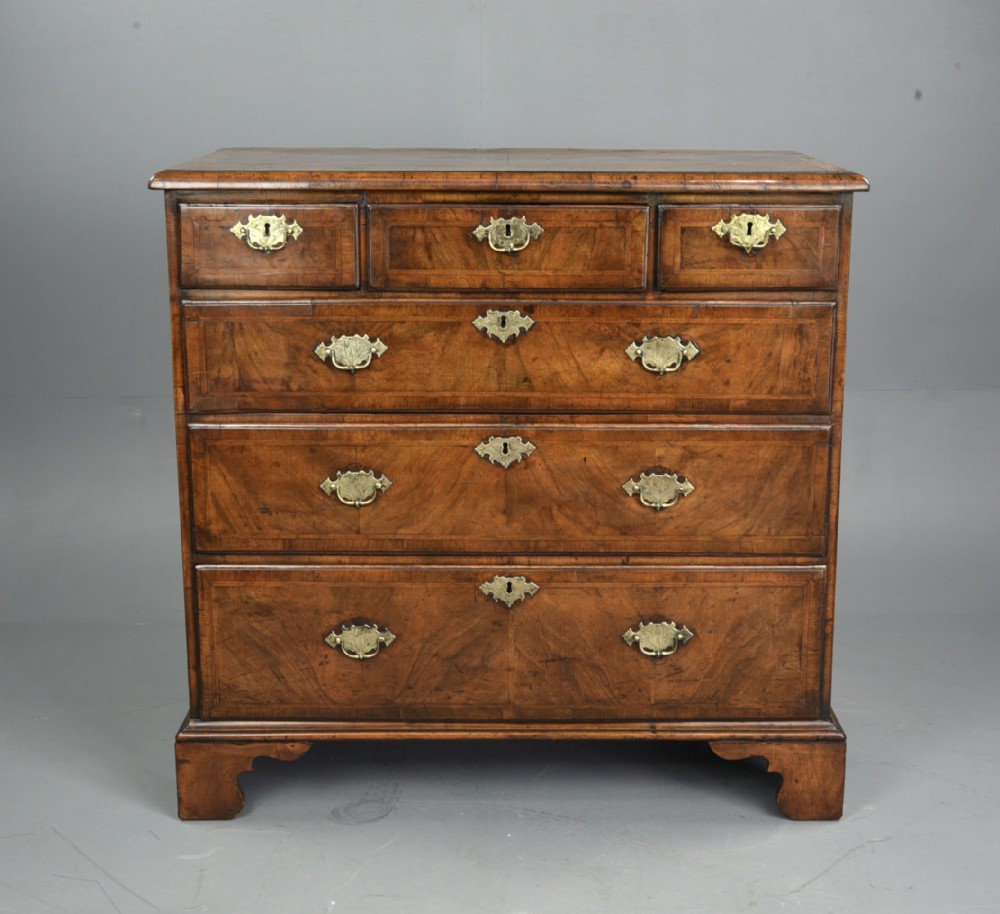 18th century walnut chest of drawers 