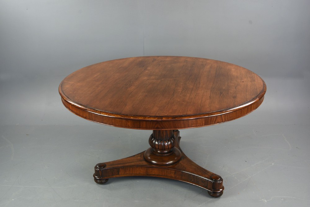 Large regency Rosewood centre dining table seats six 