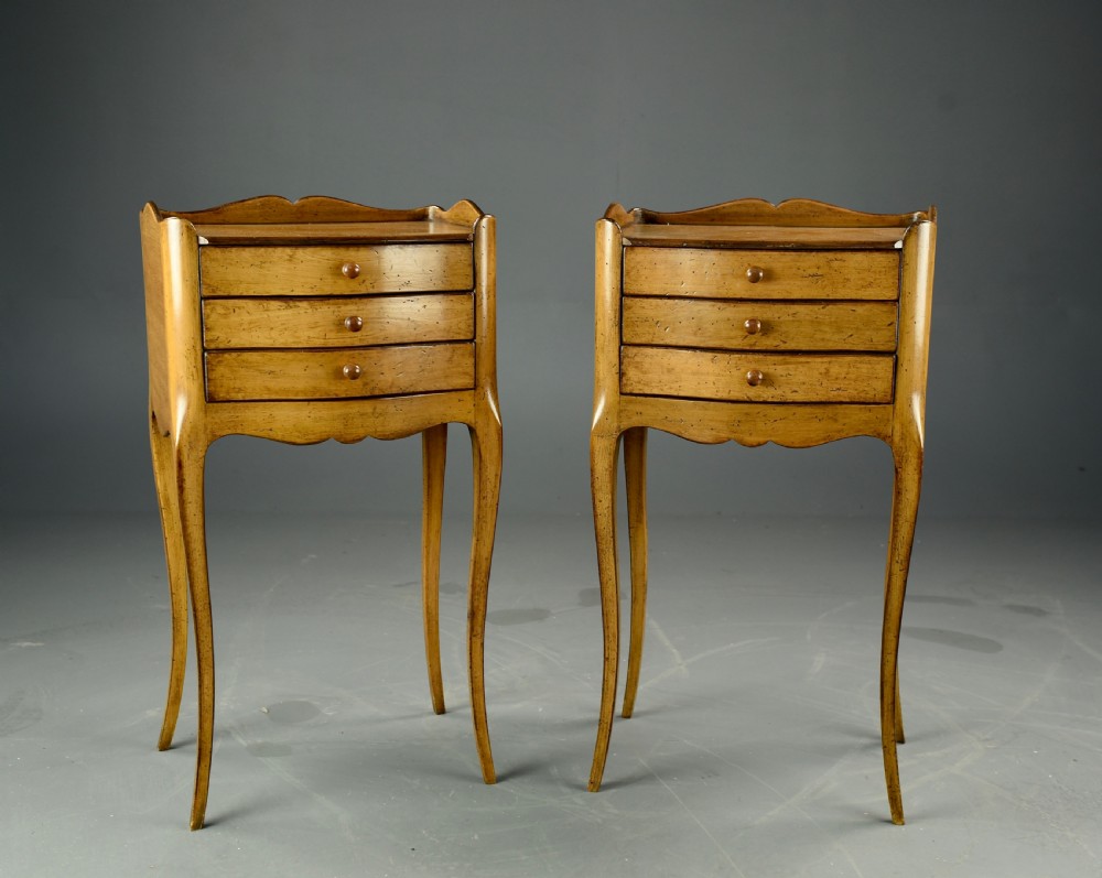 pair of French bedside chests of drawers 