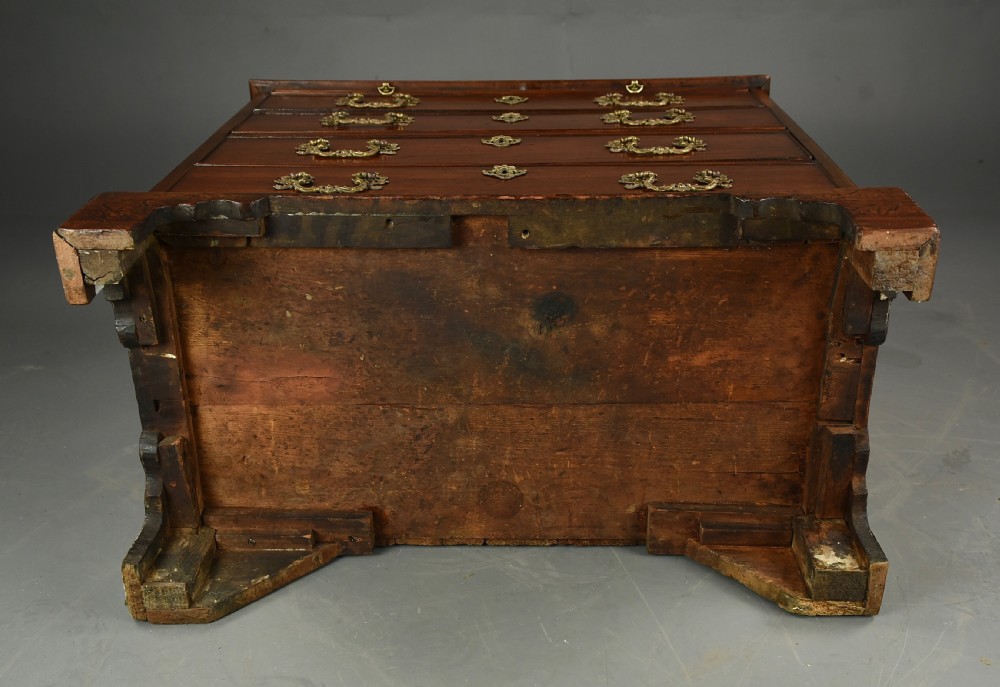 Antique Georgian mahogany Bachelors chest of drawers (circa 1770) View IX