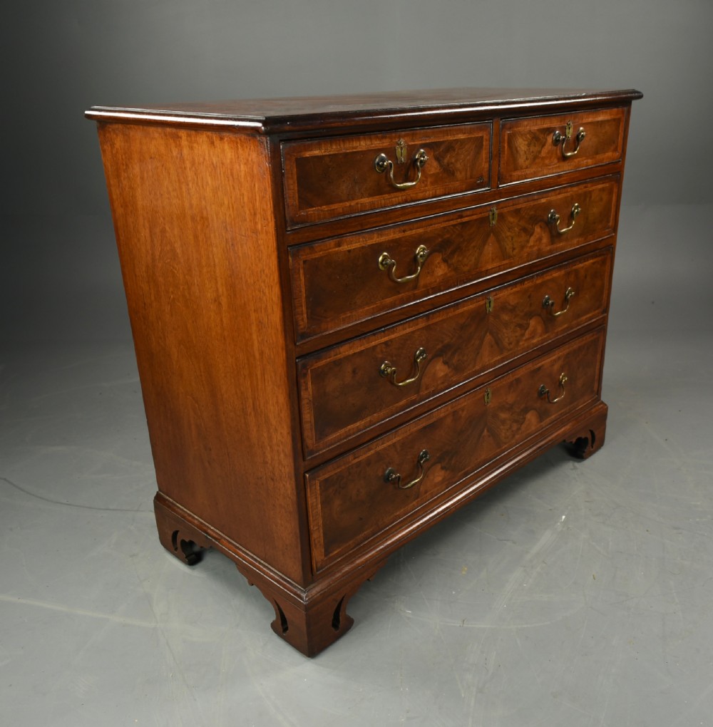 Georgian walnut chest of drawers  View II