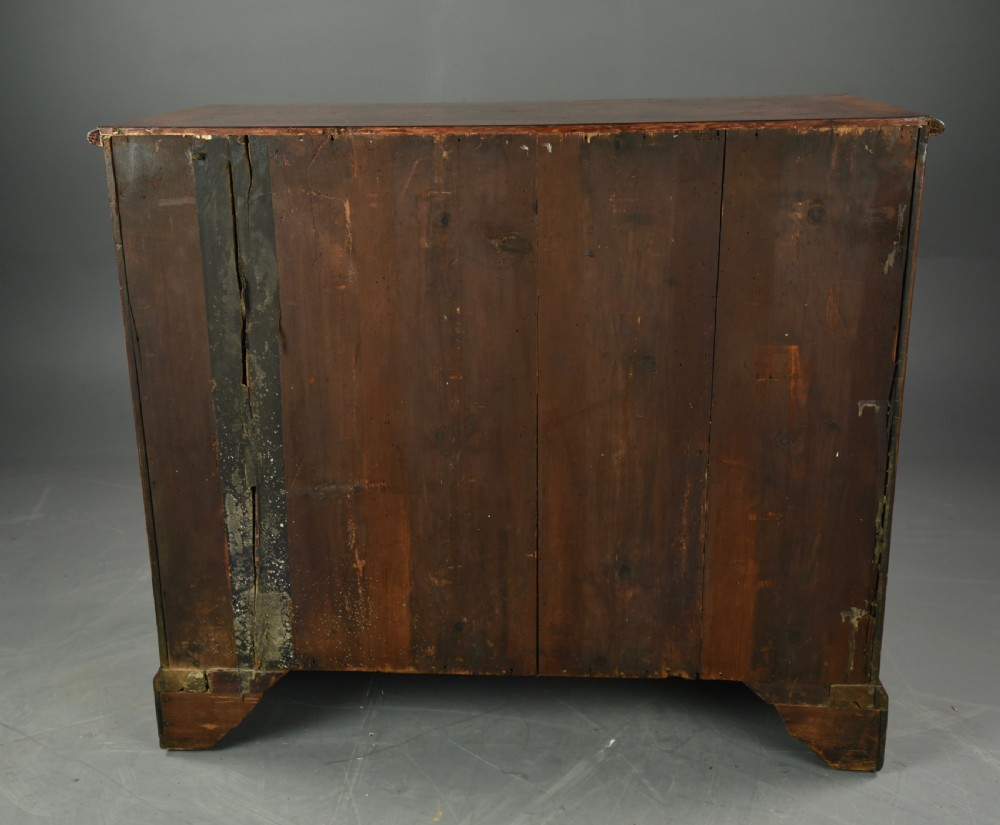 Georgian walnut chest of drawers  View X