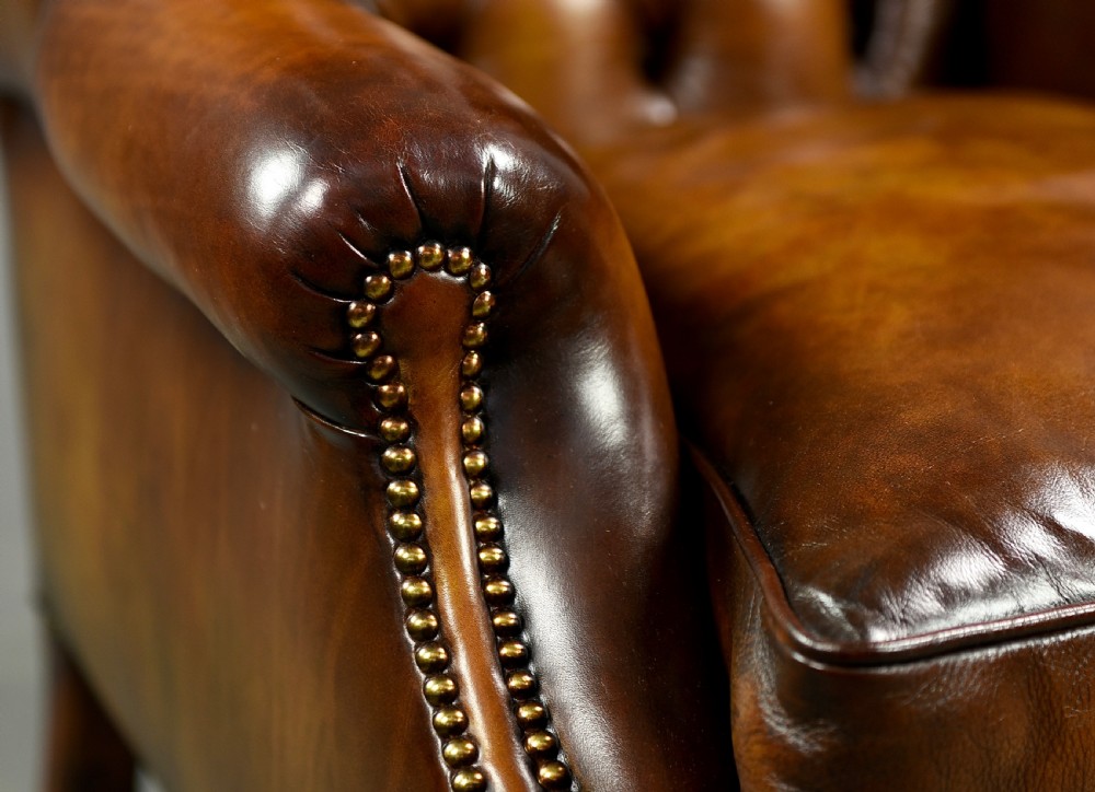 Georgian leather wing chair  View VII