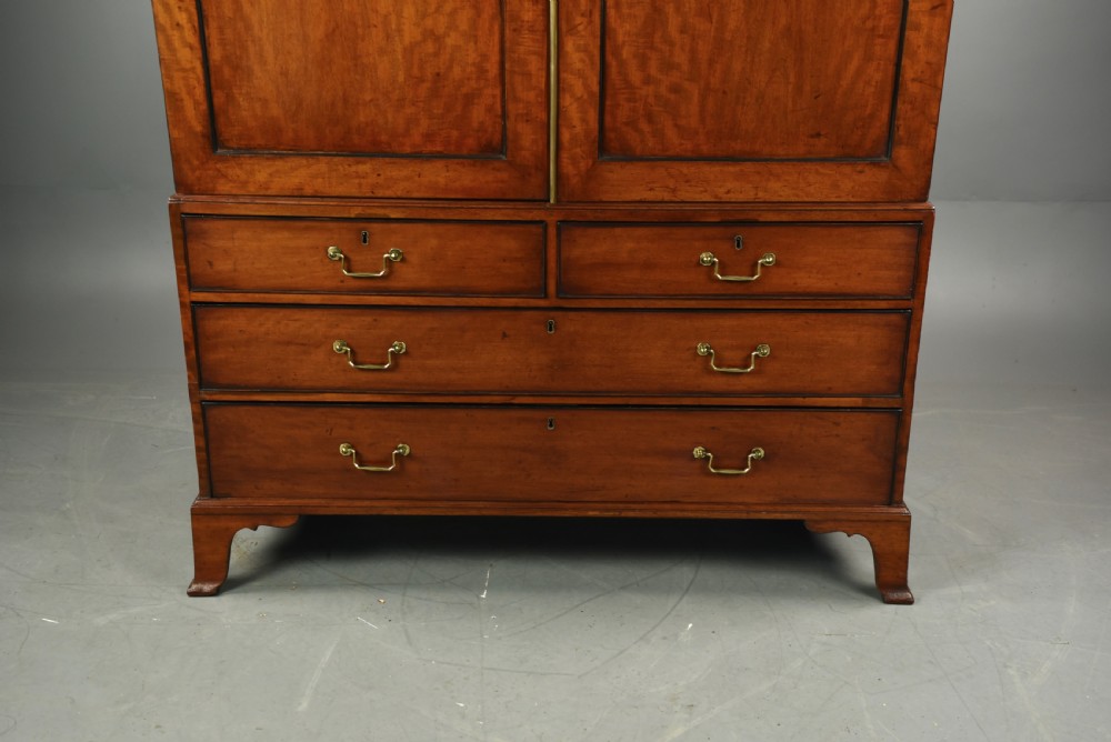 Georgian mahogany linen press  View III