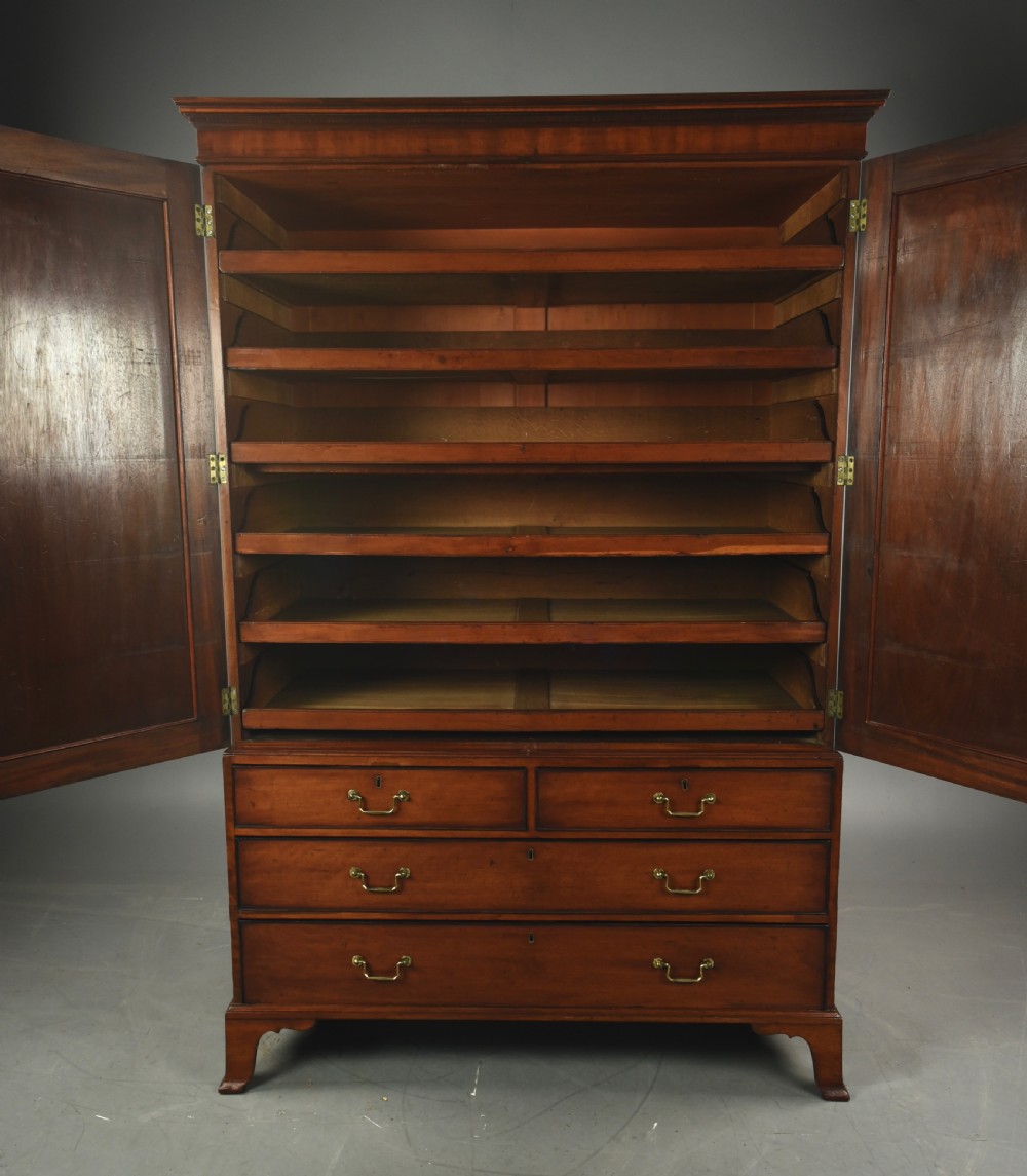 Georgian mahogany linen press  View IV