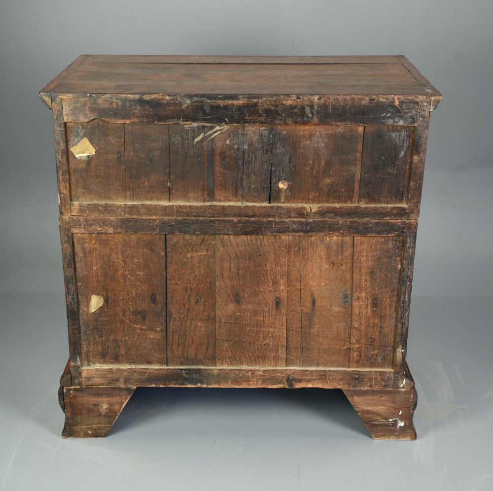 Queen Anne walnut chest of drawers  View IX