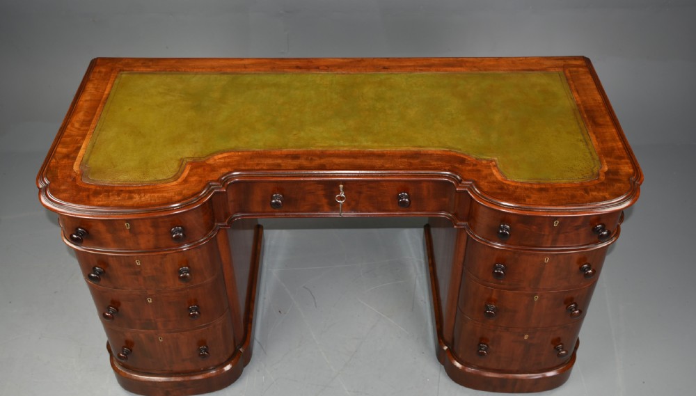 Victorian mahogany pedestal desk  View III