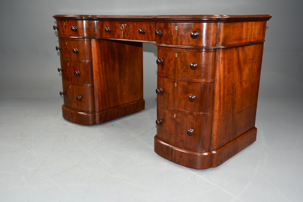 Victorian mahogany pedestal desk  View IV
