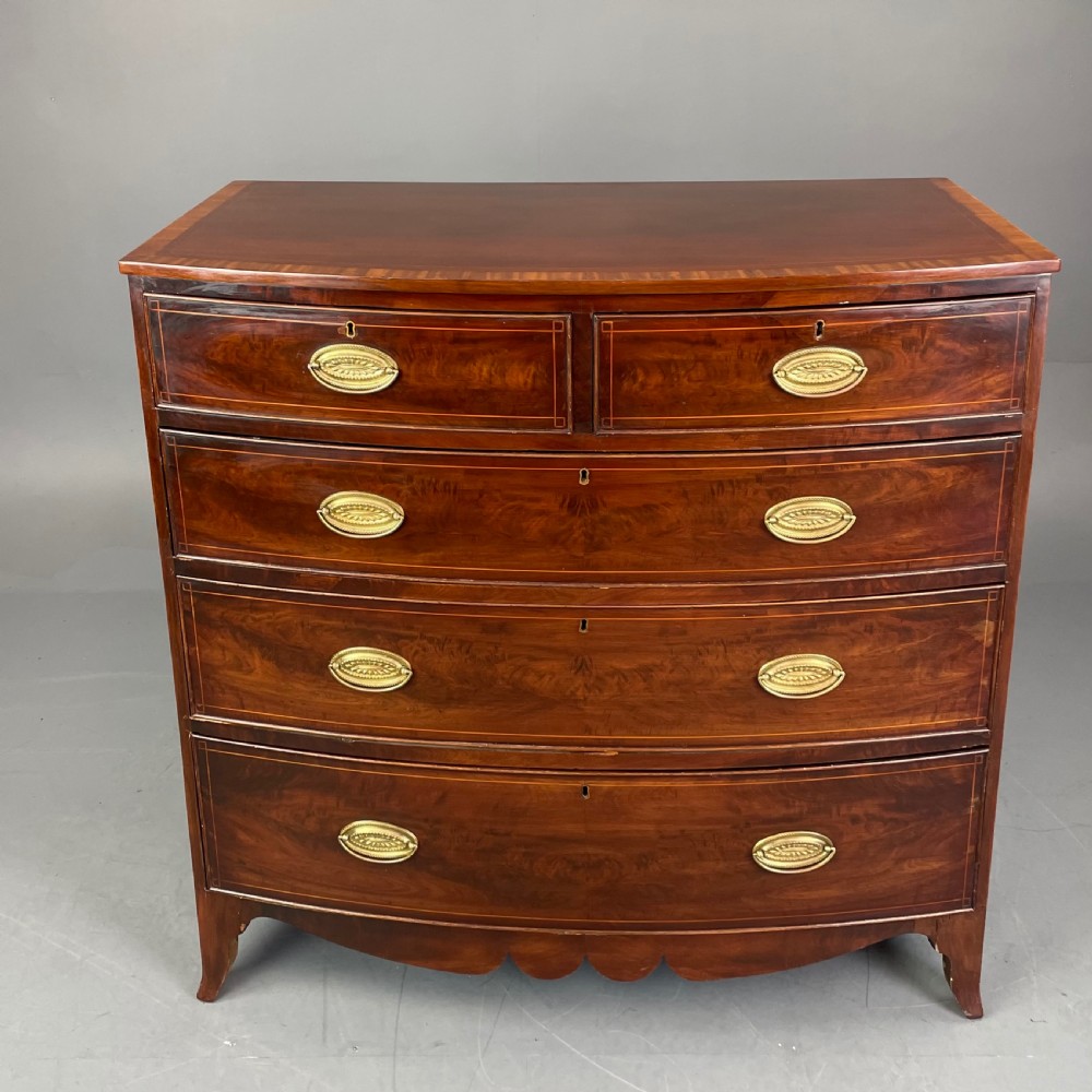 Georgian bow front chest of drawers 