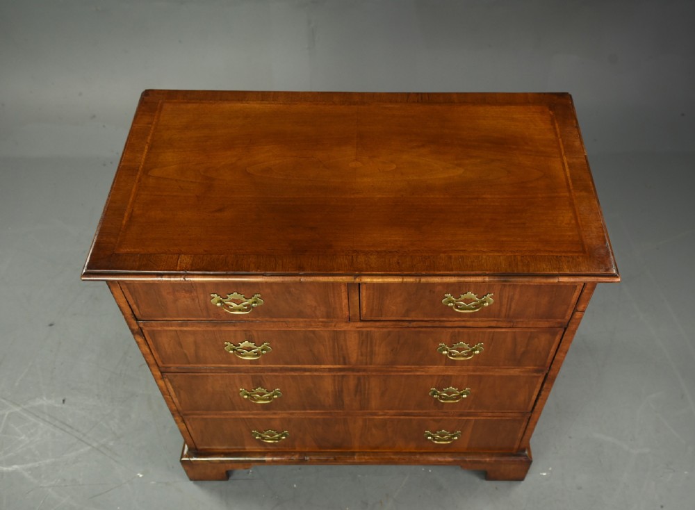 Georgian style walnut chest of drawers  View IV