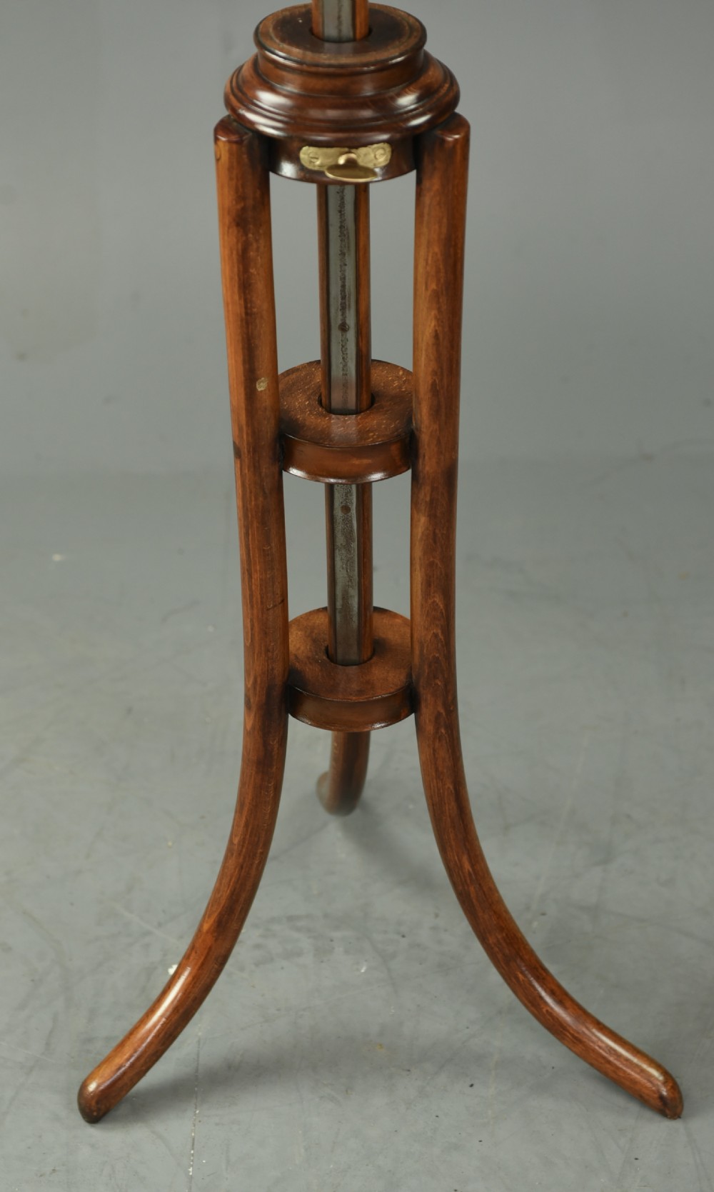 Thonet duet music stand  View IV
