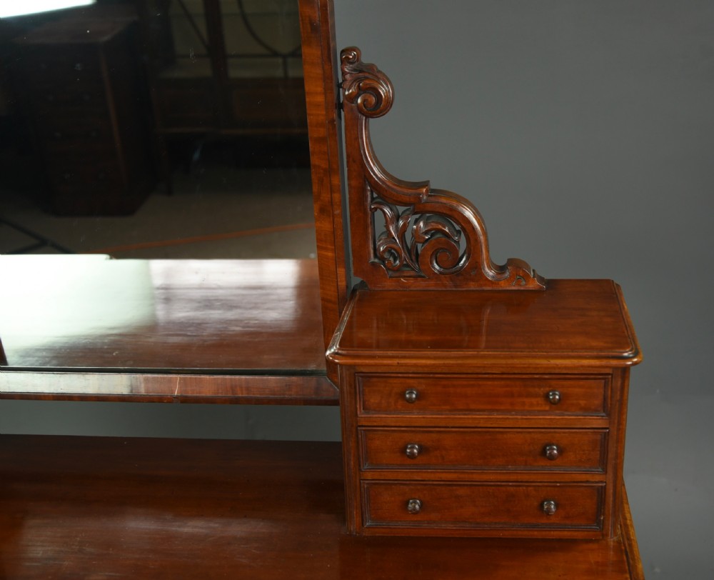 Victorian pedestal dressing table  View VII