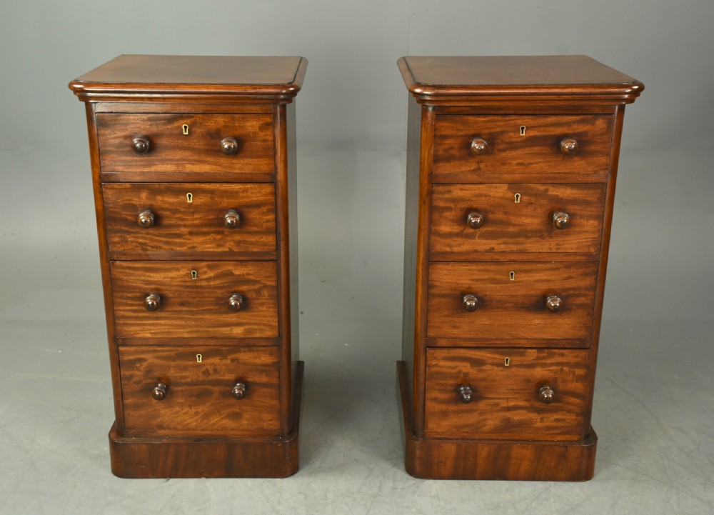 pair of Victorian bedside chests 