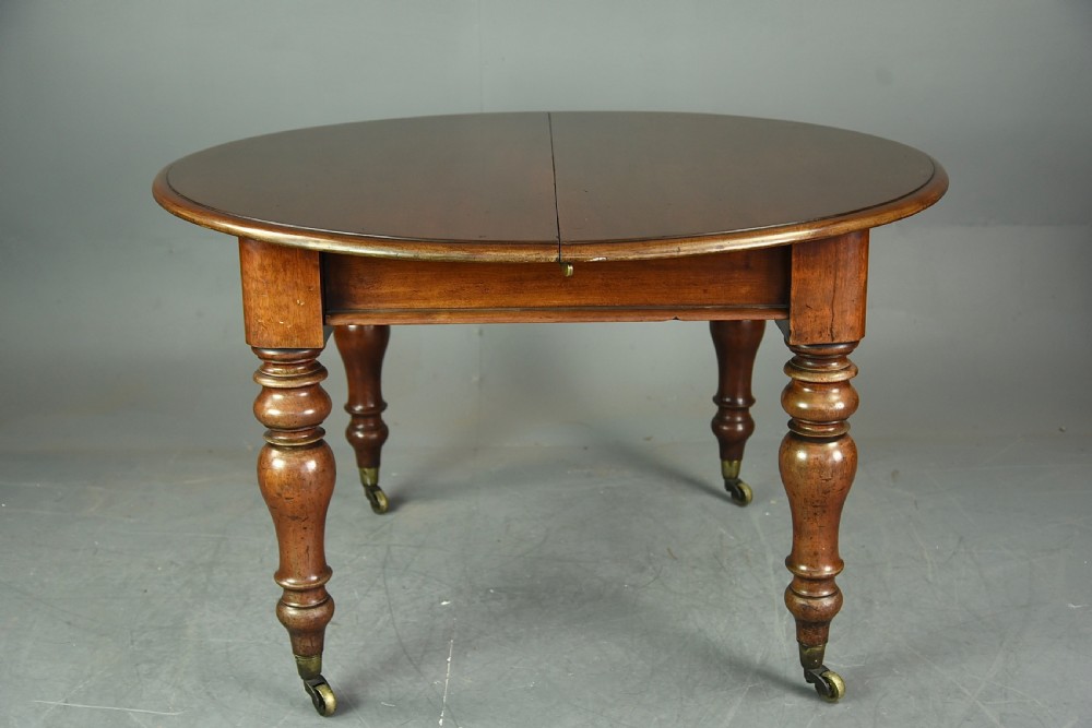 victorian dining table seats eight  View IV